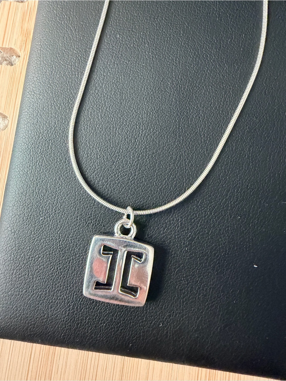 Silver Square Pendant Necklace with Gemini motif. Vintage 90’s. 18’’ chain